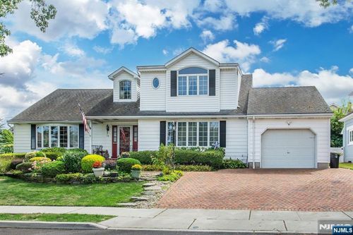 34-32-34 Rose St, Wood Ridge, NJ, 07075-2212 | Card Image