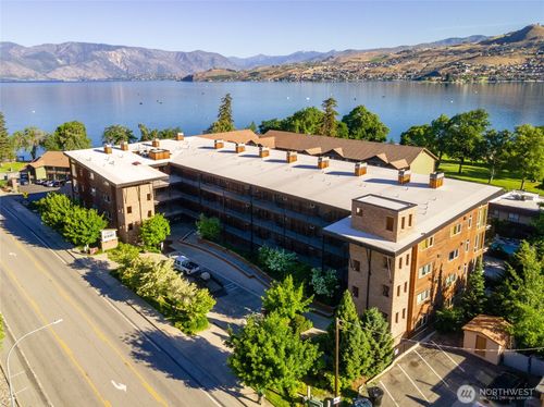 305-2220 W Woodin Ave, Chelan, WA, 98816-9310 | Card Image