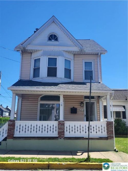 37 N 6th St, Emmaus, PA, 18049-2411 | Card Image