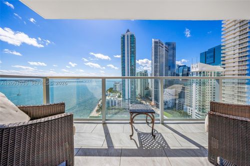 2207-1155 Brickell Bay Dr, Miami, FL, 33131-3220 | Card Image