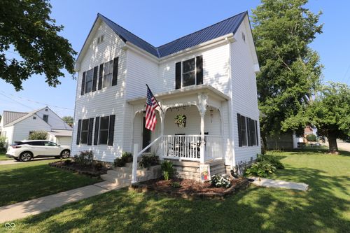 305 S Main St, Versailles, IN, 47042-9464 | Card Image