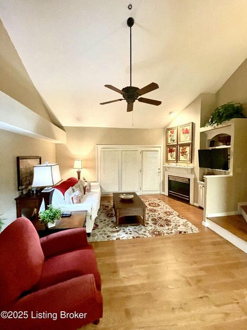 apt-157-2730 Brownsboro Rd, Louisville, KY, 40206-1266 | Card Image
