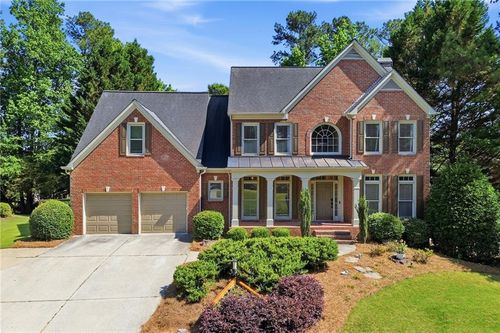 1400 Chattahoochee Run Dr, Suwanee, GA, 30024-8300 | Card Image