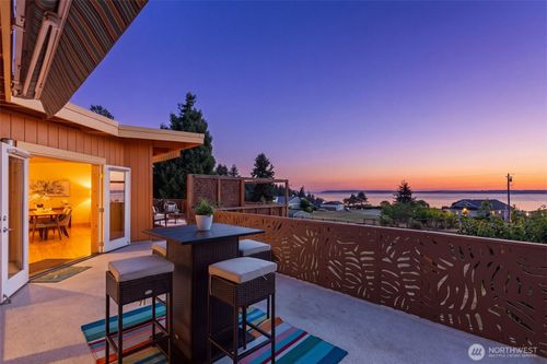 494 Labella Vista Way, Freeland, WA, 98249-9755 | Card Image