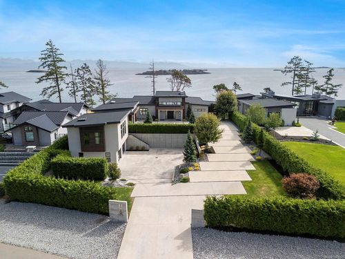 1724 Oak Leaf Dr, Nanoose Bay, BC, V9P9J4 | Card Image