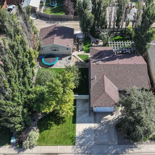 405 Willow Place, Picture Butte, AB, T0K1V0 | Card Image
