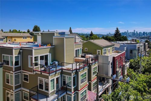 unit-501-4026 Stone Way N, Seattle, WA, 98103-8028 | Card Image