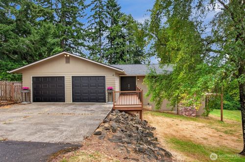48 Clover St, Cathlamet, WA, 98612-9511 | Card Image