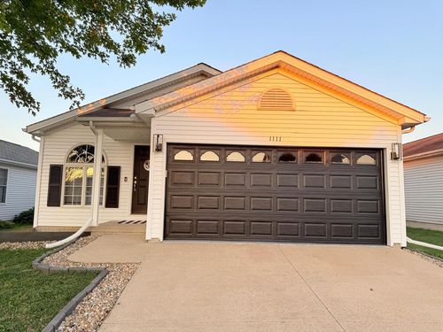 1111 Rader Run, Bloomington, IL, 61704-6355 | Card Image