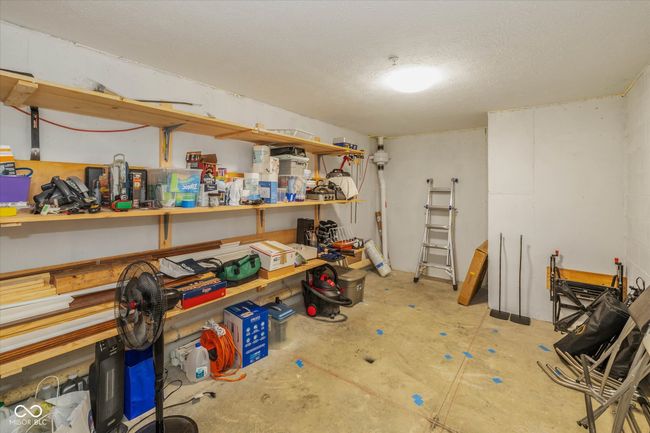 Unfinished lower level bonus room | Image 25