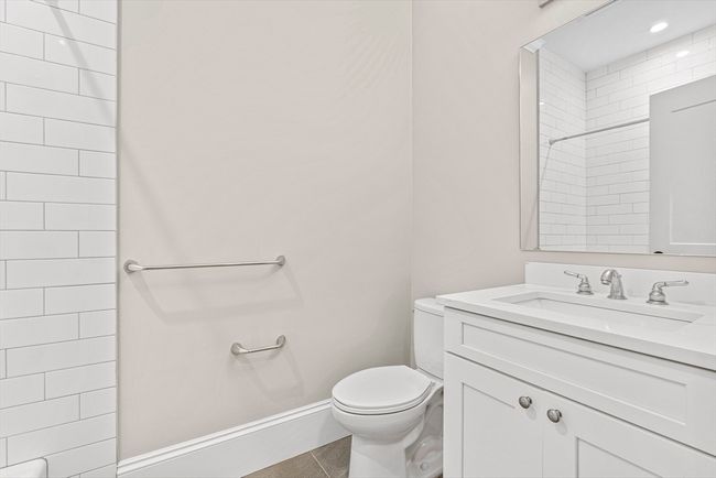 III - 846 Main St, Condo with 3 bedrooms, 3 bathrooms and null parking in Winchester MA | Image 25