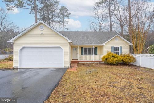 18284 Shingle Point Rd, GEORGETOWN, DE, 19947-5252 | Card Image