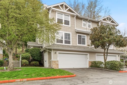 23-1-5259 236th Pl Se, Issaquah, WA, 98029-7695 | Card Image