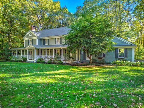 39 Pilgrim Dr, Bedford, NH, 03110-6038 | Card Image