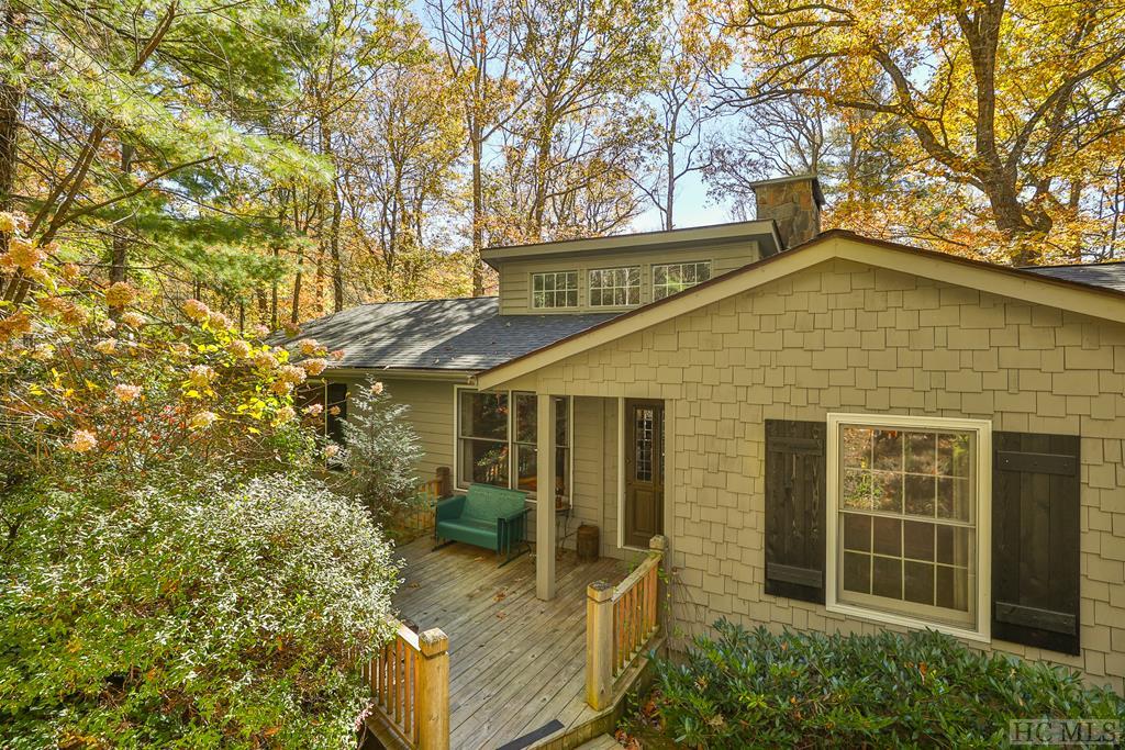 Rolling Woods Dr, Highlands, NC 28741