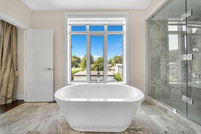 736 Hillview Cres, House other with 7 bedrooms, 5 bathrooms and 4 parking in Pickering ON | Image 20