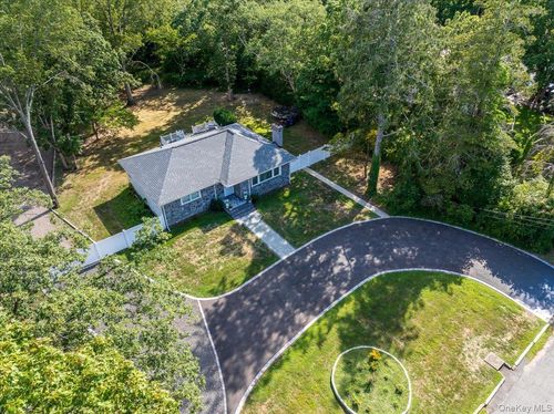 64 Sea Cliff St, Islip Terrace, NY, 11752-1021 | Card Image