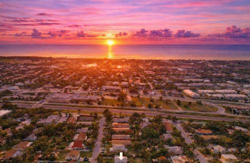 250 Ne 13th St, Delray Beach, FL, 33444-4160 | Card Image