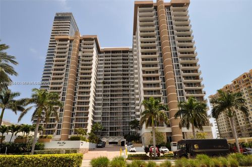 apt-1504-2030 S Ocean Dr, Hallandale Beach, FL, 33009-6612 | Card Image