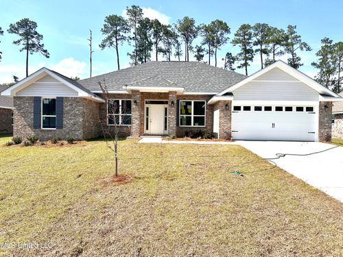 6276 Emerald Lake Dr, Biloxi, MS, 39532-4537 | Card Image