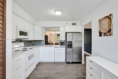 apt-202-4570 Nw 18th Ave, Deerfield Beach, FL, 33064-1068 | Card Image