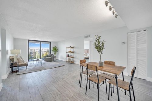 512-6193 Rock Island Road, Tamarac, FL, 33319 | Card Image