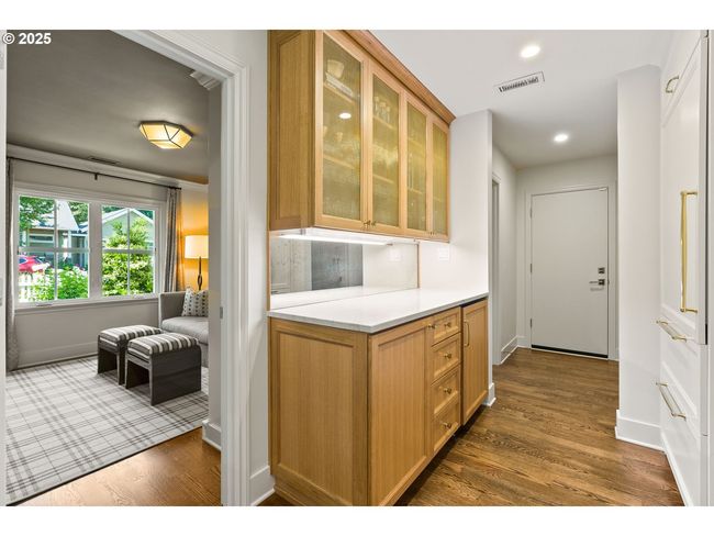 817 D Ave, House other with 3 bedrooms, 4 bathrooms and 2 parking in Lake Oswego OR | Image 8