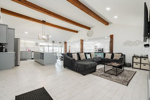 9884 Cherokee Trl, Quinlan, TX, 75474-5115 | Card Image