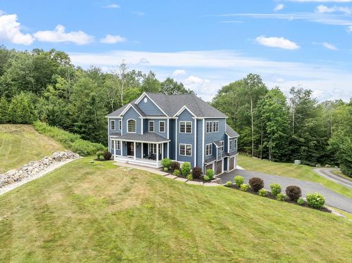 57 London Bridge Rd, Windham, NH, 03087-1785 | Card Image