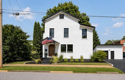 82 Ludlow St, Saratoga Springs, NY, 12866-3512 | Card Image