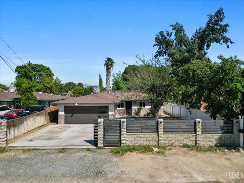 1000 Delfino Ln, Bakersfield, CA, 93304-4110 | Card Image