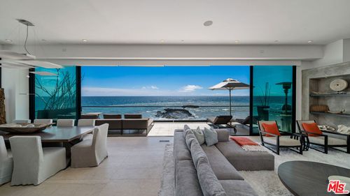 25250 Malibu Rd, MALIBU, CA, 90265-4635 | Card Image