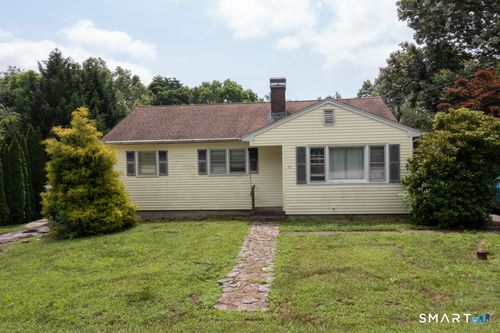 32 Cedar Ln, Uncasville, CT, 06382-1202 | Card Image