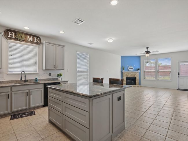 8213 Wildwest Dr, House other with 3 bedrooms, 2 bathrooms and null parking in Fort Worth TX | Image 9