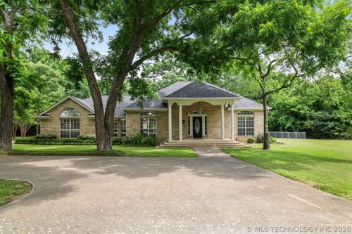 722 Westwood St, Durant, OK, 74701-1797 | Card Image