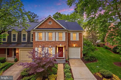 7257 Mclean Commons Ln, MCLEAN, VA, 22101-4336 | Card Image
