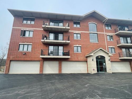 302-6870 W Winding Trail, Oak Forest, IL, 60452 | Card Image