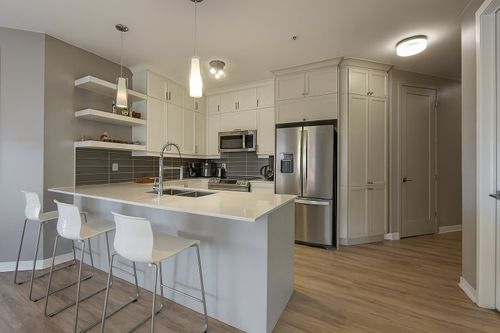 503-9185 Rue Lennon, Brossard, QC, J4Y0R8 | Card Image