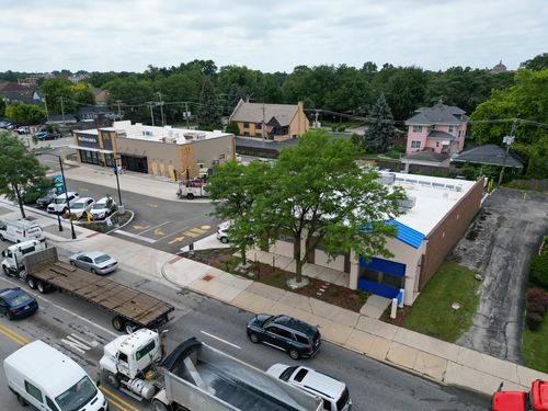 120 N La Grange Rd, La Grange, IL, 60525-2040 | Card Image