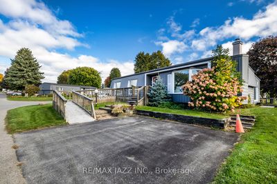 5 Kawartha Rd, House other with 2 bedrooms, 2 bathrooms and 2 parking in Newcastle ON | Image 2