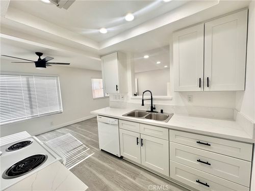 674 Bridgeport Cir, Fullerton, CA, 92833-2663 | Card Image