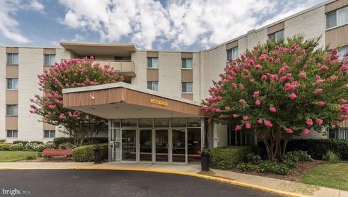 apt-b316-7501 Democracy Blvd, BETHESDA, MD, 20817-1210 | Card Image