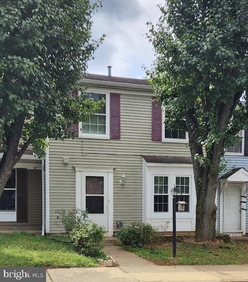 8604 Hamilton Ct, MANASSAS PARK, VA, 20111-2423 | Card Image