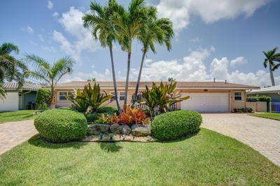 1920 Waters Edge, House other with 3 bedrooms, 2 bathrooms and null parking in Lauderdale By The Sea FL | Image 2