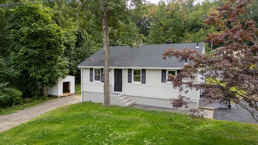 Mccracken Rd, Millbury, MA 01527