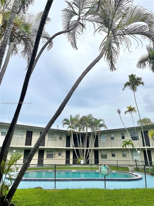 apt-46-3901 Sw 112th Ave, Miami, FL, 33165-4455 | Card Image