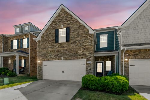 5017 Percival Dr, Gallatin, TN, 37066-2555 | Card Image