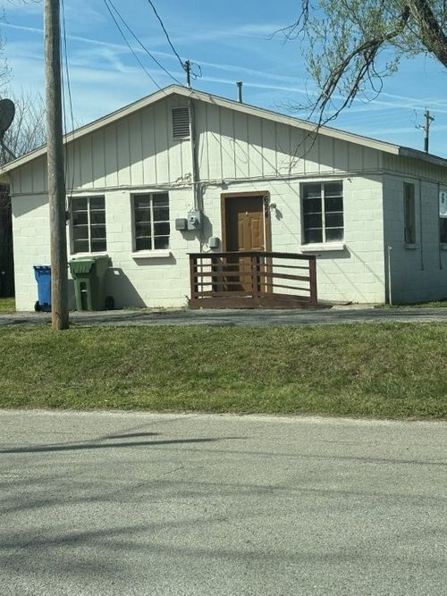 624 N B St, Rogers, AR, 72756-2902 | Card Image