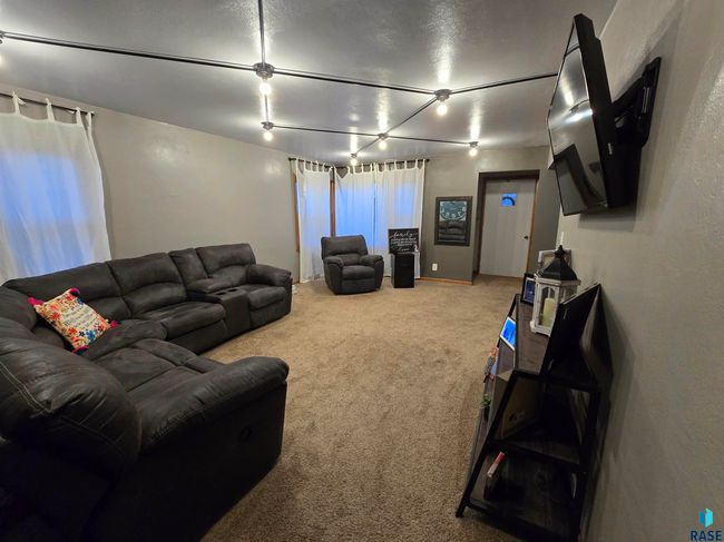 1014 3 Rd Ave Sw, House other with 3 bedrooms, 3 bathrooms and null parking in Pipestone MN | Image 10