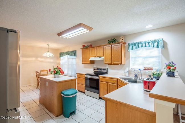 806 Cherry St, House other with 4 bedrooms, 3 bathrooms and null parking in Neptune Beach FL | Image 17